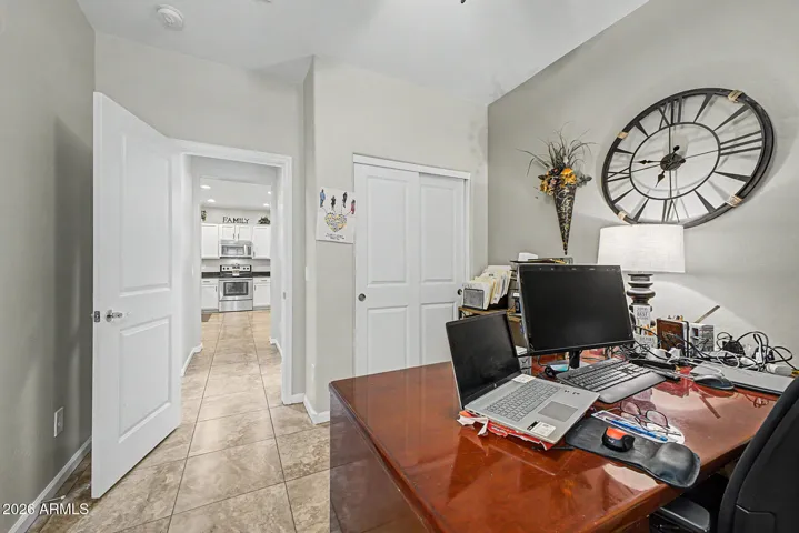 Again, ample size for a bedroom, office or whatever. Nice tile flooring yet again