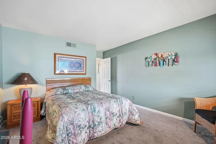 Guest Bedroom With Full Bath & Walk-in Closet