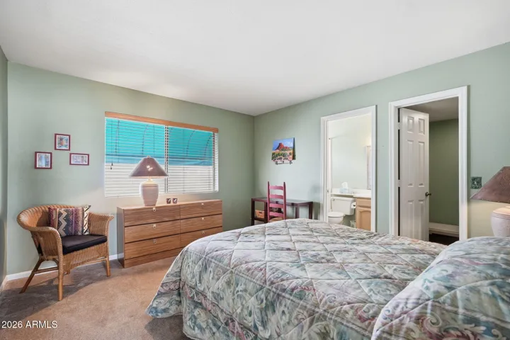 Guest Bedroom With Full Bath & Walk-in Closet
