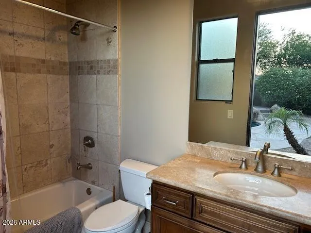 And its a full bath, in case you want to rinse off