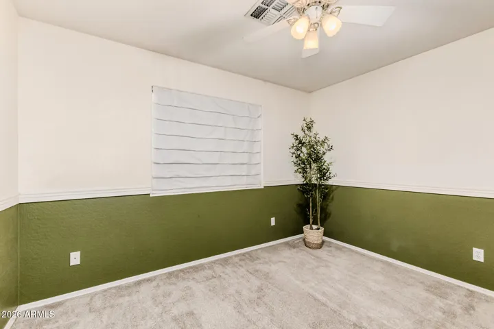 Guest bedroom 2 - Upstairs
