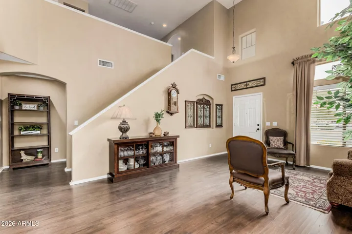 Soaring ceilings with lots of Natural light