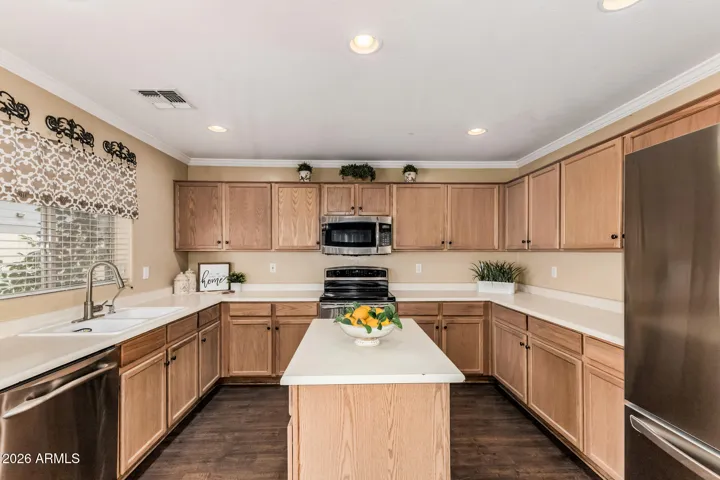 Spacious kitchen with Lots of cabinets and center island