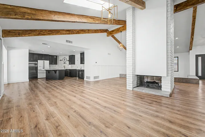 2-Way Fireplace