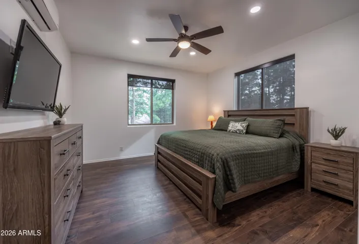 Guest Home, Bedroom