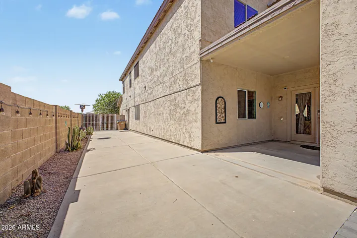 Large pad past double gate