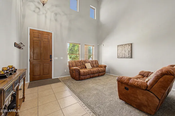 Vaulted ceilings!