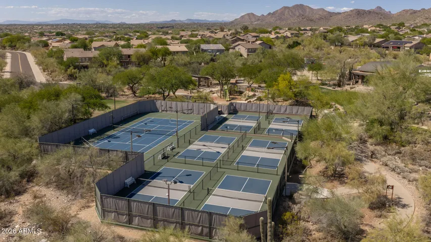 McDowell Mountain Ranch Amenities include both tennis and pickleball courts.