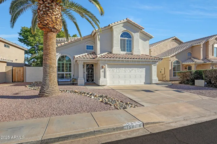 Low maintenance front yard