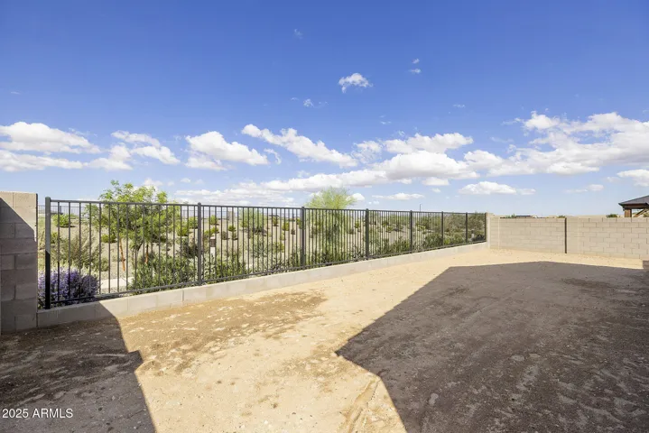 BACK YARD VIEWS OF OPEN SPACE. NO BACK YARD NEIGHBORS.