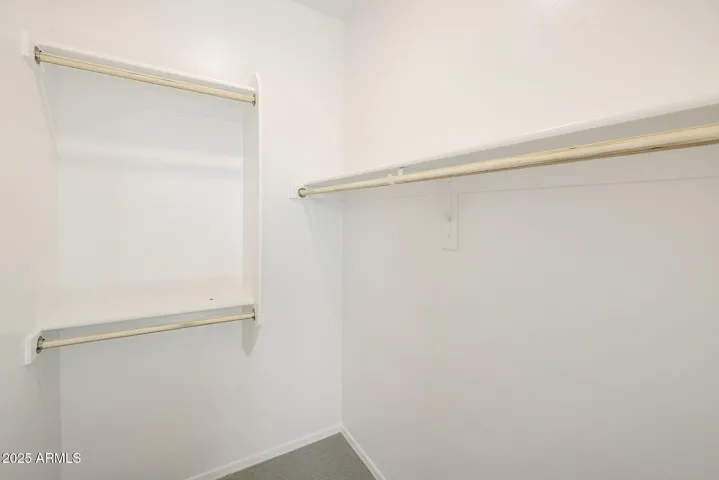 LARGE SECONDARY CLOSETS!