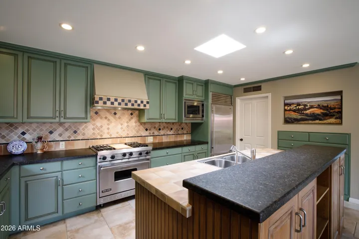Granite countertops.