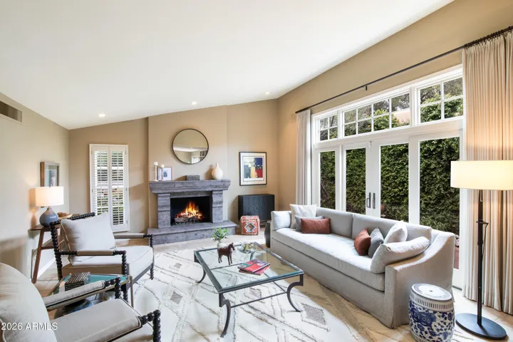 Gas fireplace for those cozy evenings.