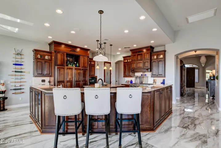 Eat in counter space for the casual dining or seating area for conversations as the meal is being prepared