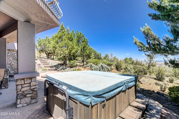 Relaxing Hot tub for those evenings as you gaze into those beautiful star filled skies