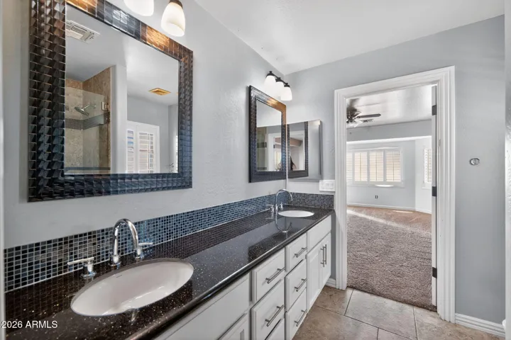 Bathroom 2 double sinks