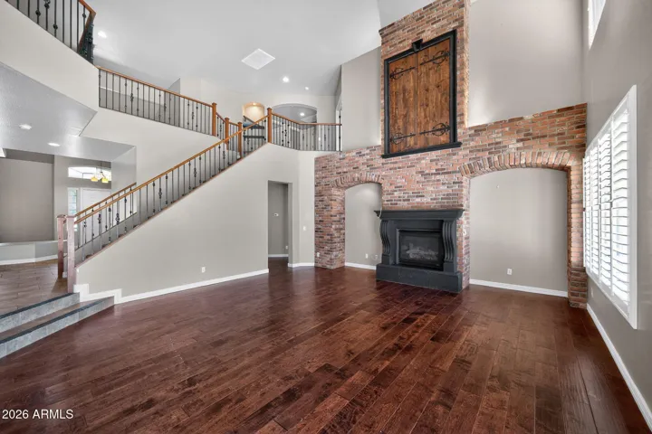 Den w fireplace