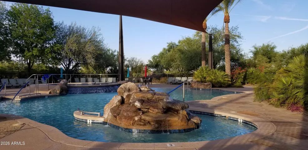 Kiva pool/hot tub.