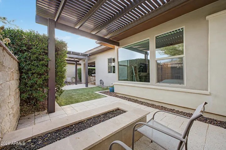 Gorgeous private hedge and artificial turf