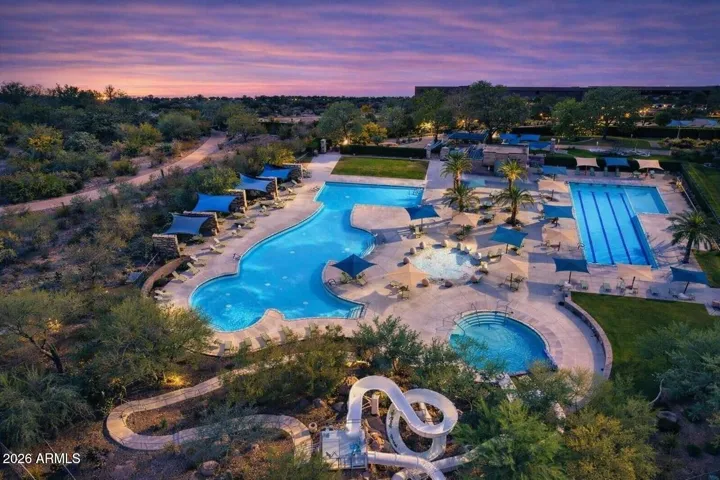Offers year round recreation.