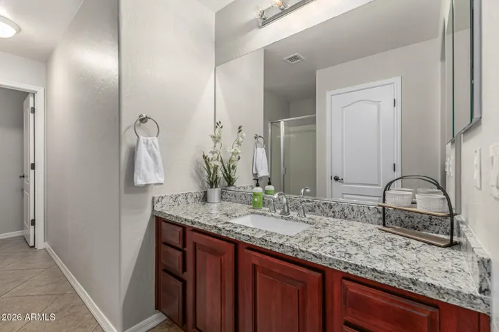 Downstairs full guest suite with private bathroom