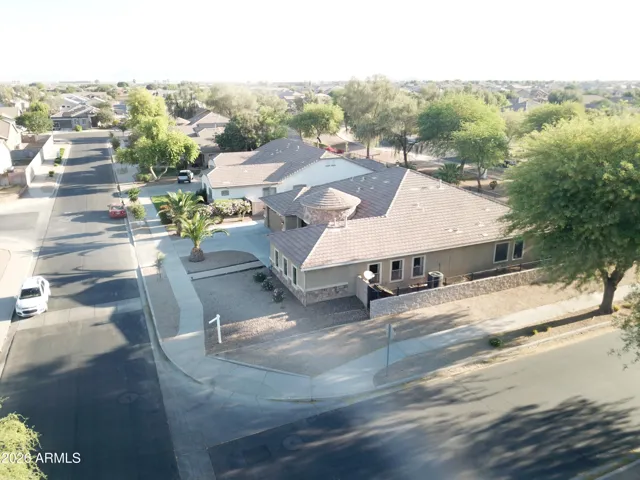 Corner lot