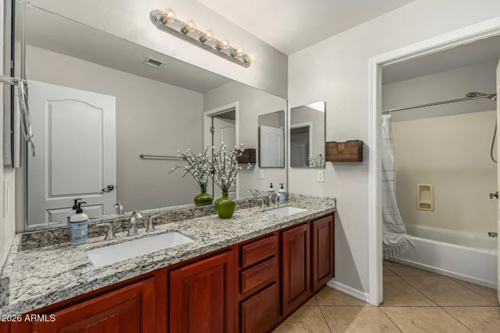 Downstairs full bathroom