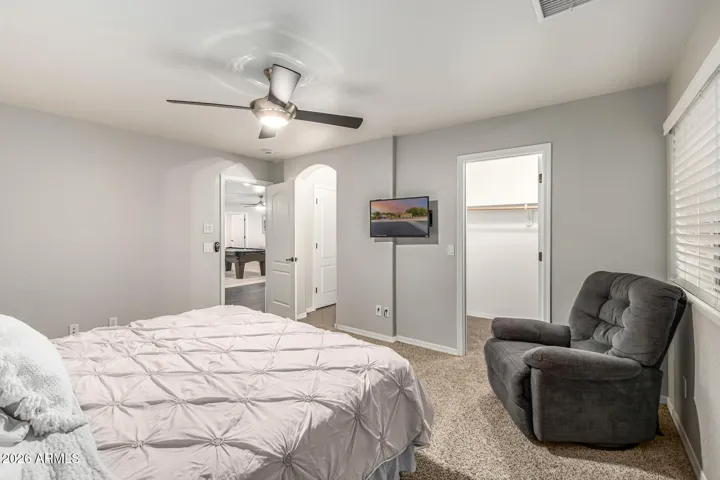 Downstairs full guest suite with private bathroom