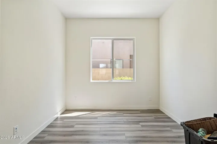 Can be a 4th bedroom
