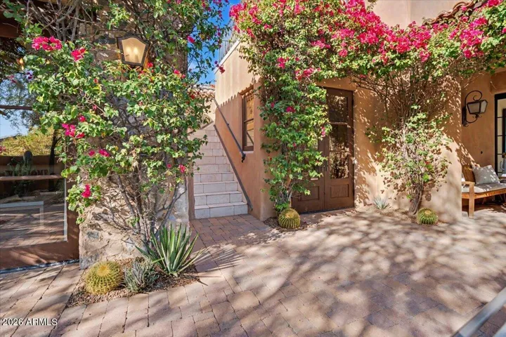 All three bedroom spaces have private entrances making it an ideal set up for guests.