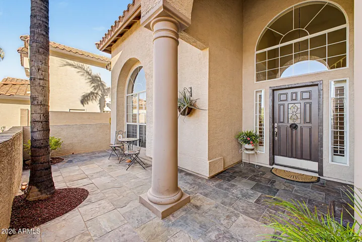 Front patio for perfect for relaxing