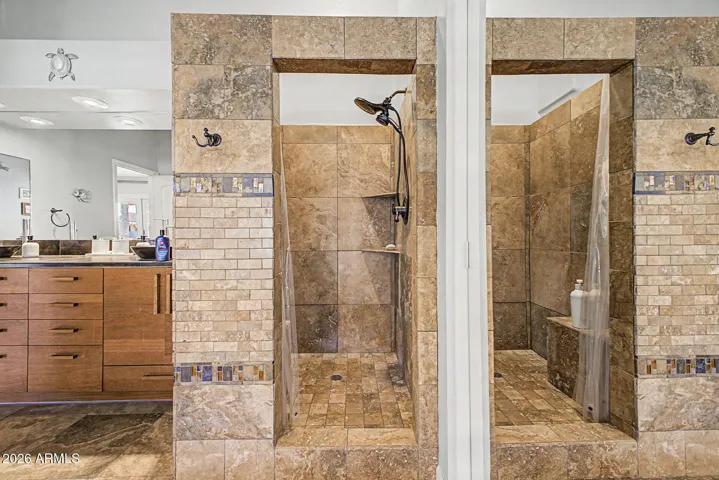 Seperate shower