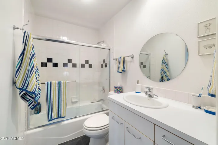 Downstairs guest bath 2