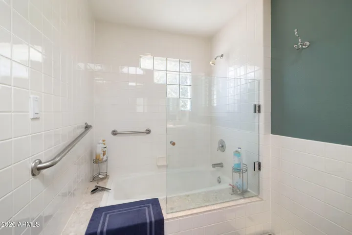 Primary tub/shower combo