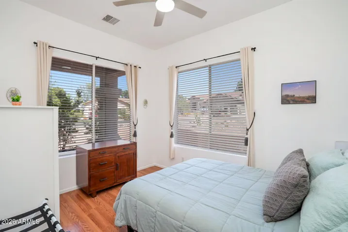 Extra Bedroom/Office Space