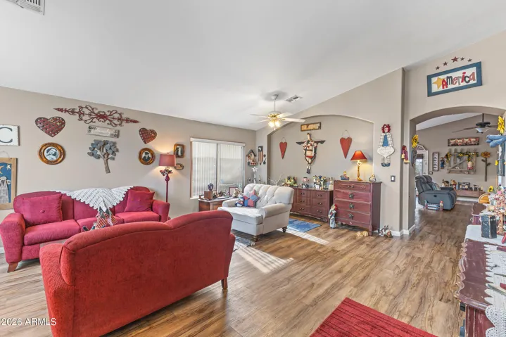 Living room/ dining area