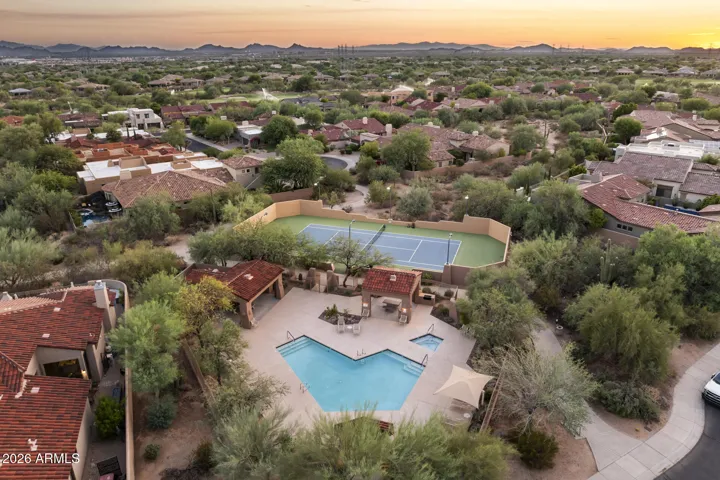 Community tennis and pool short walking distance