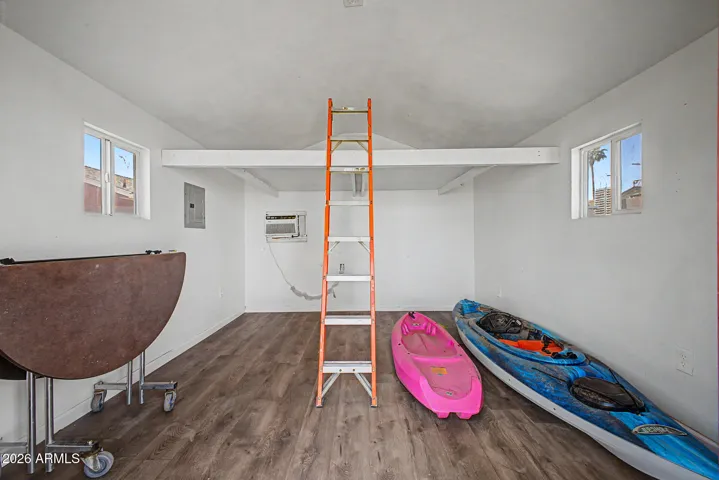 Shed with insulated floor, ceiling and walls and window unit. Perfect for work or play!