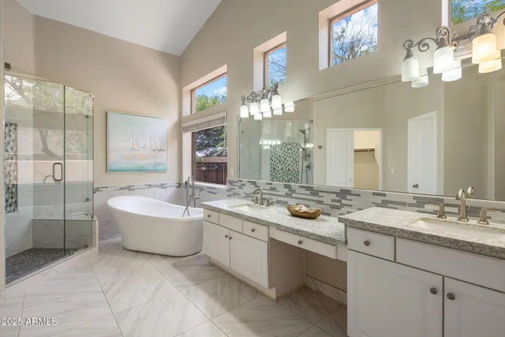Dual vanities