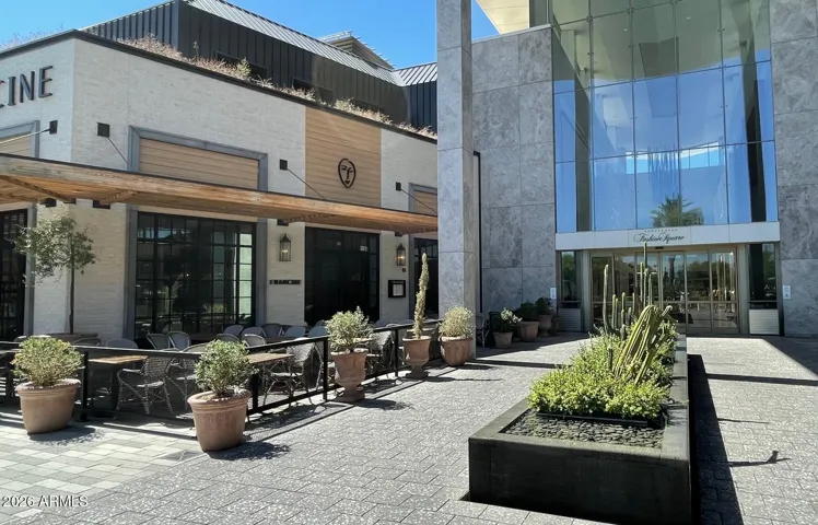 Fashion Square Mall is the quintessential shopping and dining experience.
