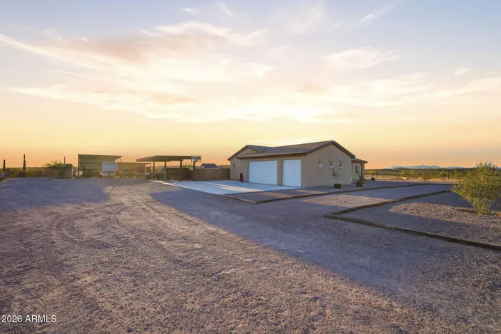 3 car garage