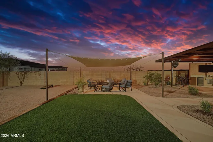 Entertainer's Backyard