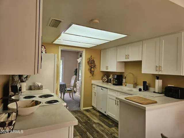 New Cabinets and tile