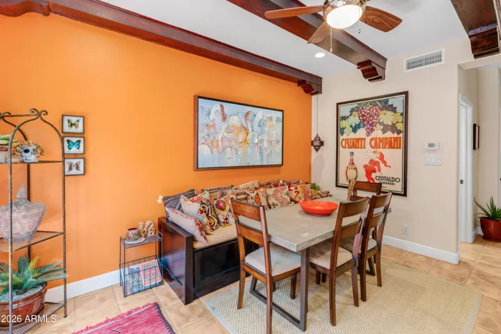 Eat-In Breakfast Room