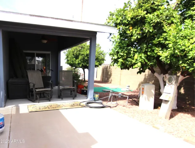 SHADED COVERED REAR PATIO