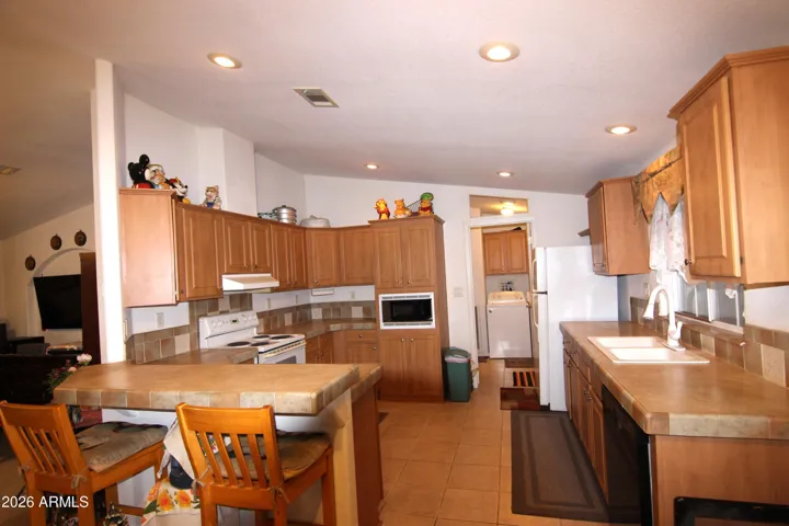 LOTS OF COUNTER SPACE