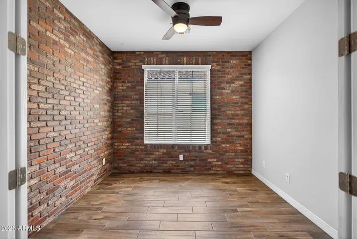 Talk about a room with style! These brick accents are amazing