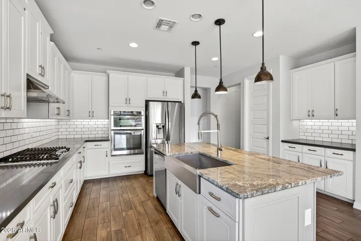 Just look at all this cabinet space!