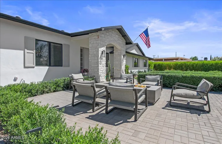 Front patio fire pit