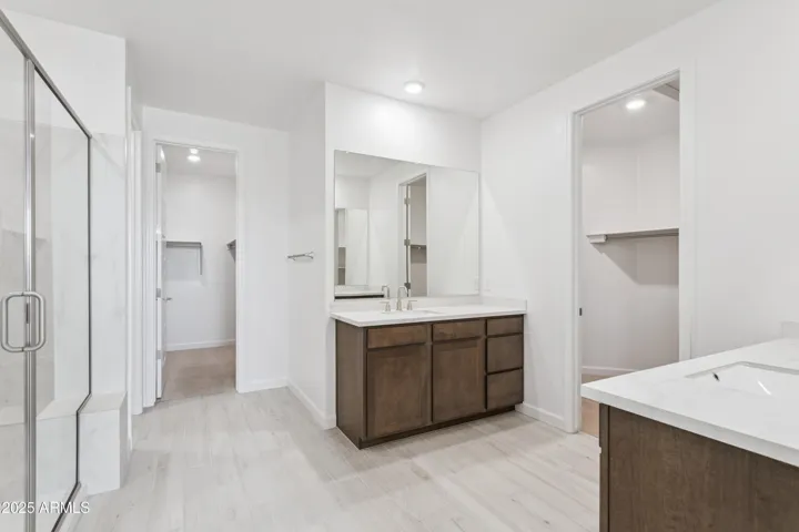 Photo of the same floorplan and interior package but on a different lot! Options still may vary.